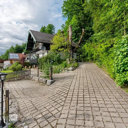 Haus Ruheplatzerl Дом отдыха *